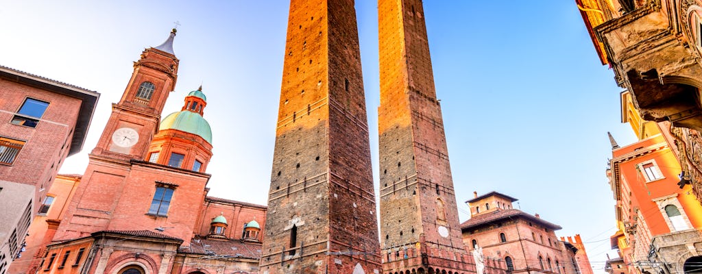 Asinelli-Turm mit Verkostung lokaler Produkte