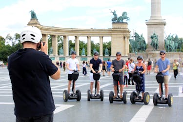 Visite du parc de la ville de Budapest en gyropode avec la place des héros