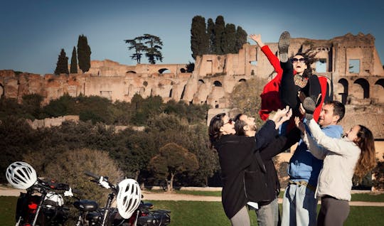 Panoramic tour of Rome with e-bike