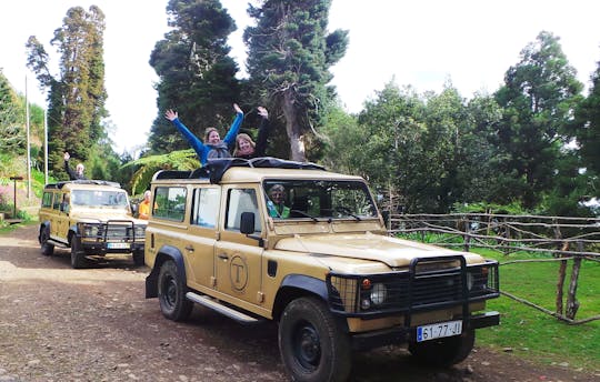 Excursion privée d'une journée en jeep à l'est ou à l'ouest de Madère