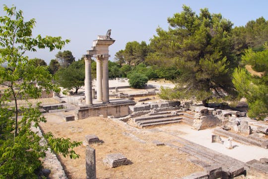 Skip-the-line tickets to the archaeological site of Glanum