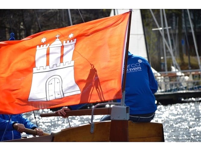 Sailing trip with two-mast sailing cutter on the Alster in Hamburg