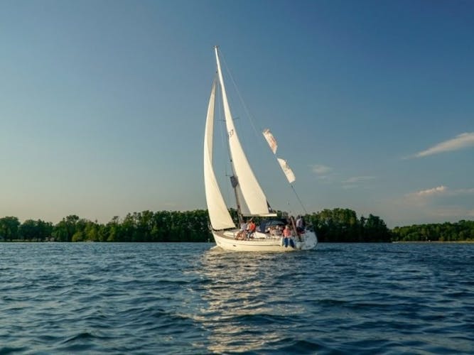 7-hour basic sailing course