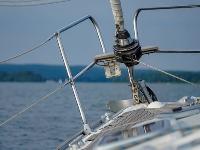 7-hour basic sailing course