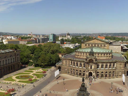 Dresden walking tour with New Green Vault and Semper Opera visit