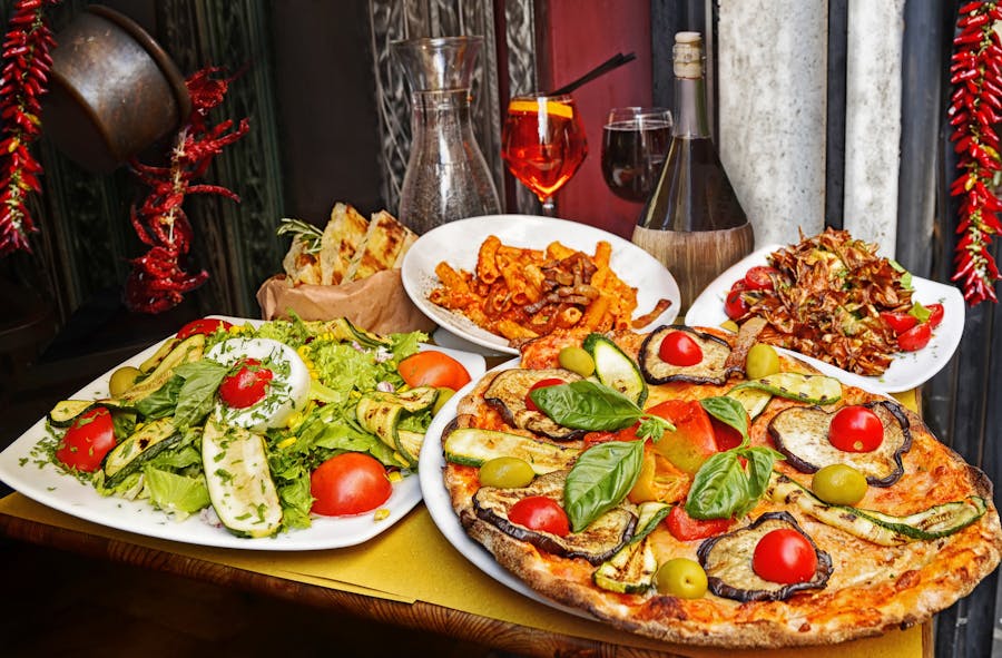 Food and wine tour of the Jewish Ghetto and Campo de' Fiori in Rome