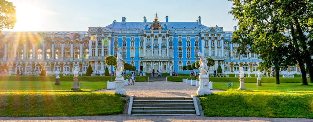 Tour privato delle residenze imperiali di San Pietroburgo con i palazzi Puskin e Peterhof
