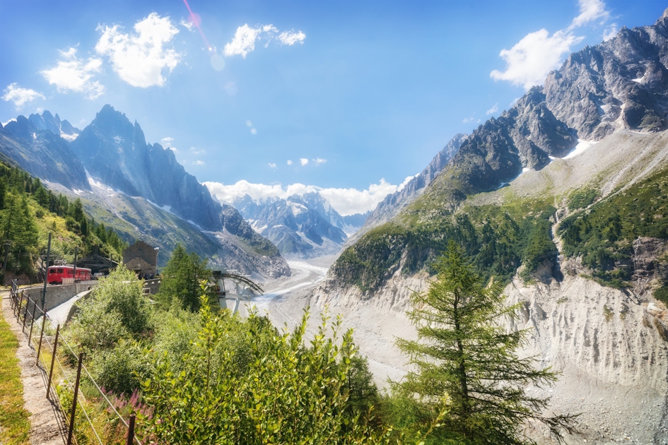 Chamonix Mont Blanc guided day trip with cable car and mountain train