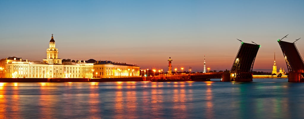 Visite nocturne de Saint-Pétersbourg