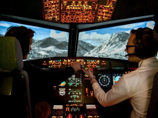 120-minute flight in Airbus A320 flight simulator Essen-Mülheim