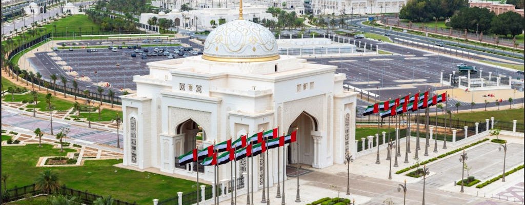 Abu Dhabi-moskee, Qasr Al Watan en Etihad-torens vanuit Dubai