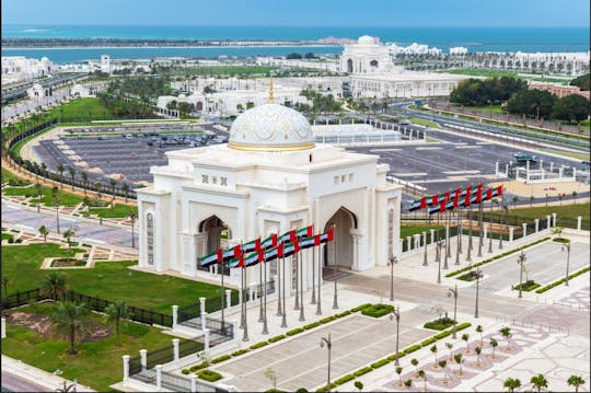 Moschea di Abu Dhabi, Qasr Al Watan e Etihad Towers da Dubai