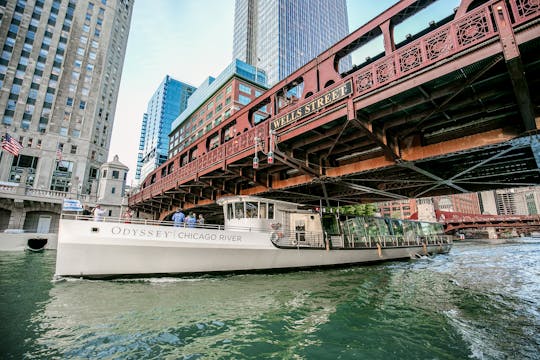 Brunch arquitetônico premium no Chicago River no Odyssey