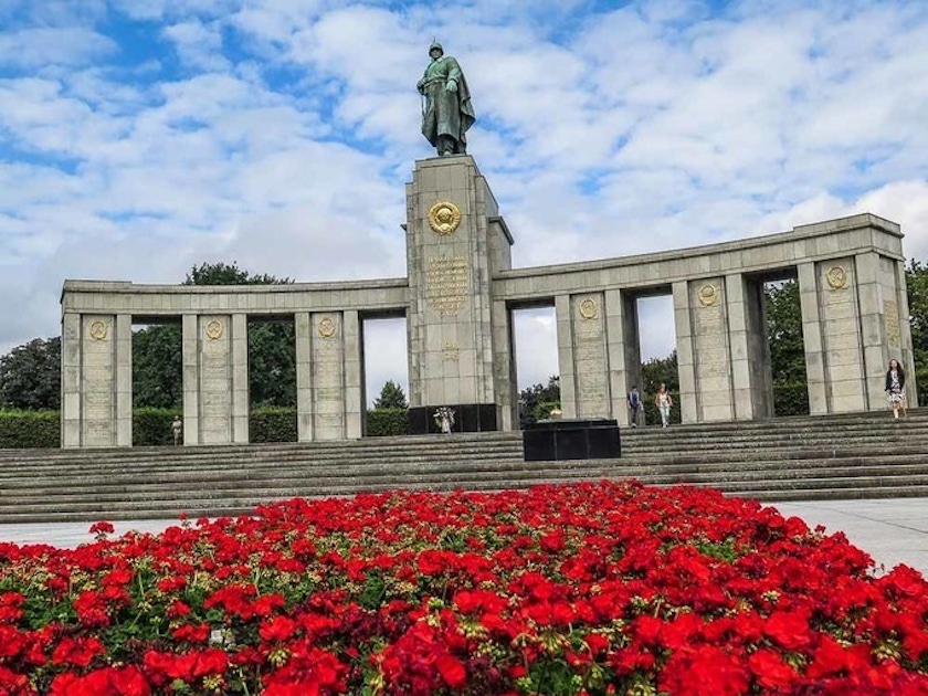 Soviet Berlin tour behind the iron curtain musement