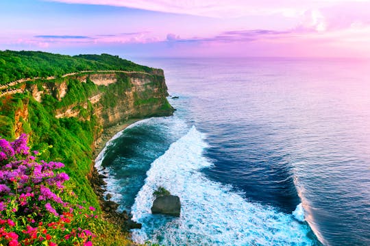 Tour clásico de Bali: Uluwatu y barbacoa en la bahía de Jimbaran