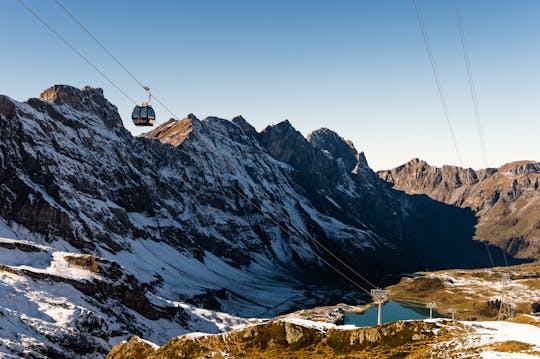 Gita di mezza giornata al Monte Titlis, neve eterna e ghiacciaio da Lucerna