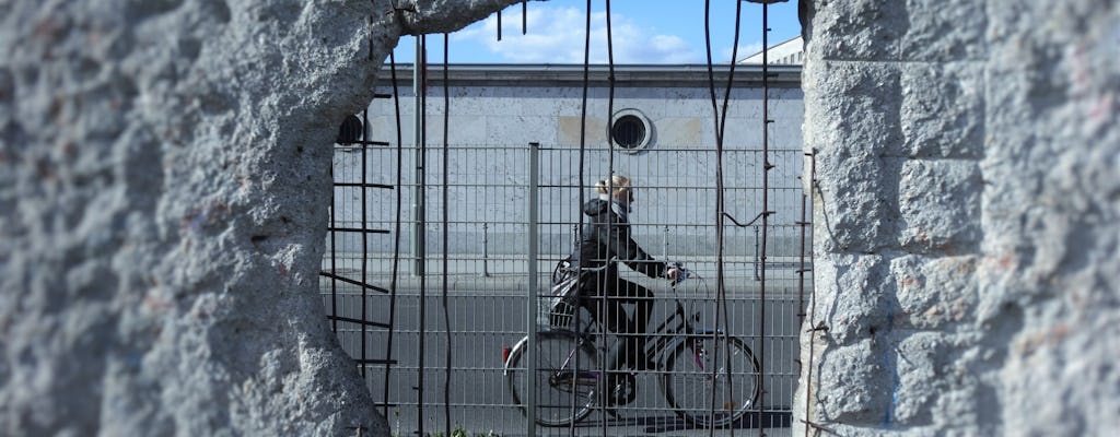 Wycieczka piesza z przewodnikiem śladami muru berlińskiego i zimnej wojny