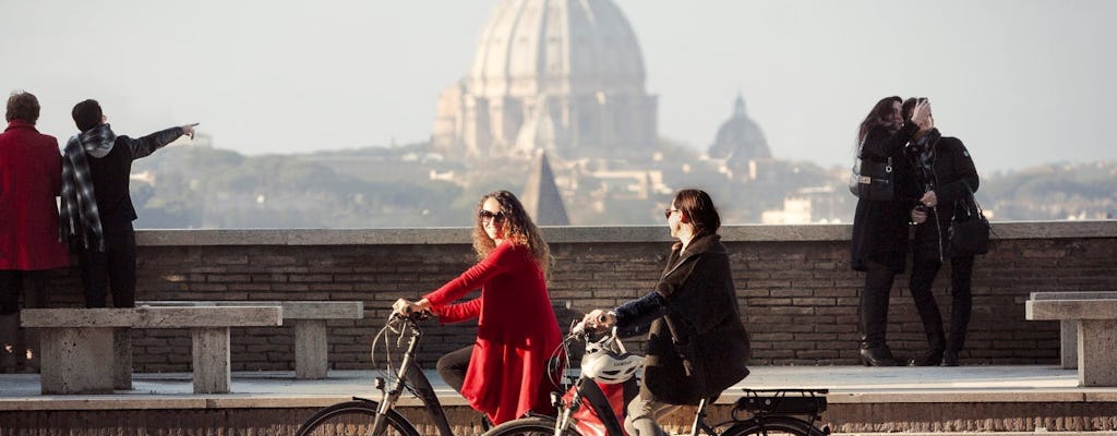 Panoramic bike tour of Rome