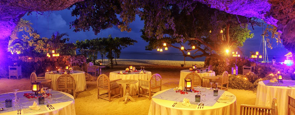 Secret Cave Dining a Bali