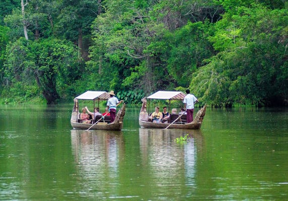 Angkor and countryside panoramic drive by 4x4 with sunset cruise