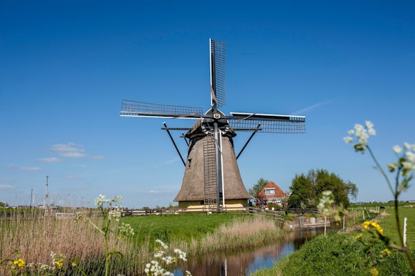 Water, windmills and local experiences tour from Amsterdam with boat ride and lunch