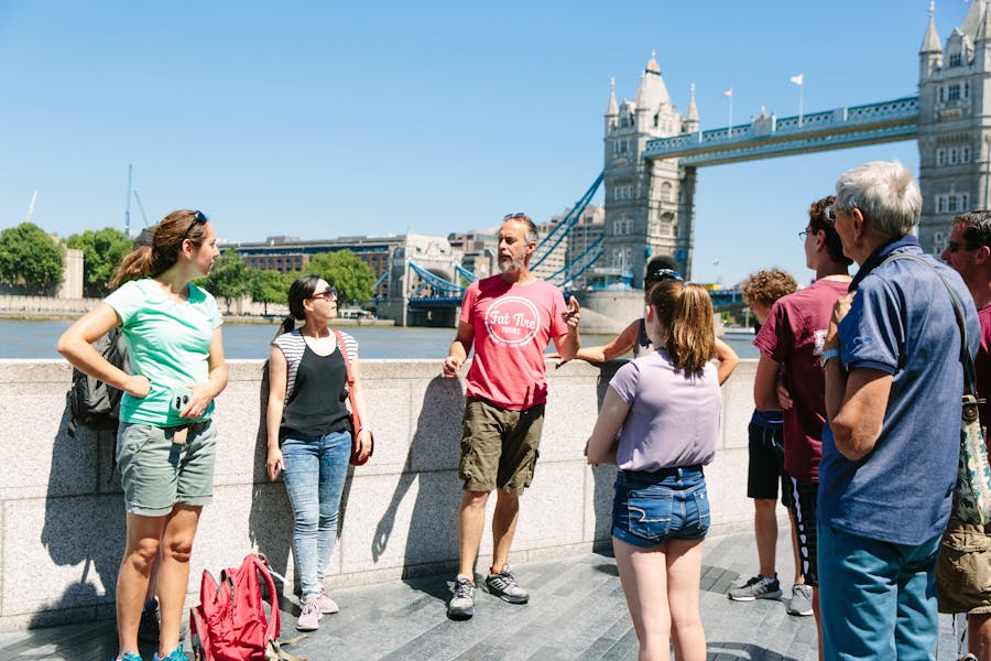 City of London walking tour with Tower Bridge