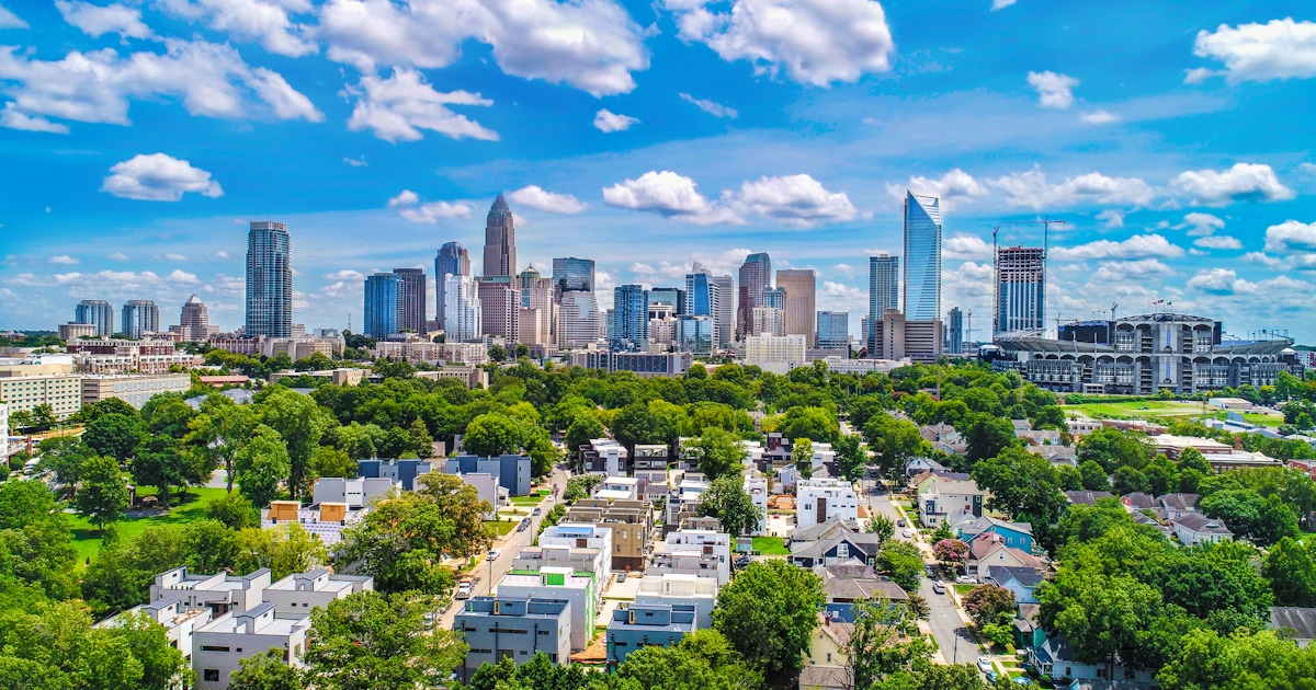 Charlotte: What to Do, What to Book, and How to Plan It (Tips + FAQ)