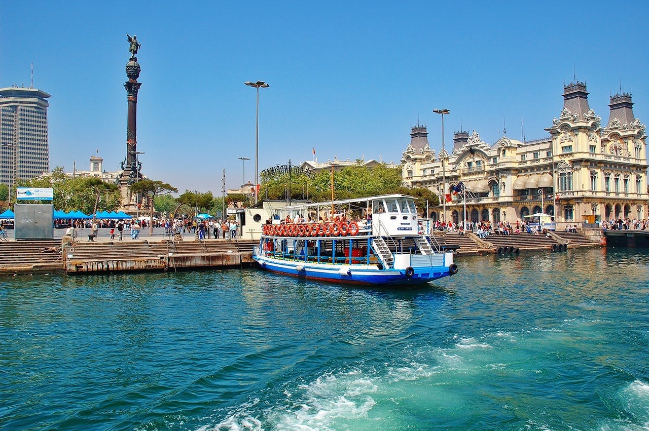 Excursion en bateau de 60 minutes à Las Golondrinas à Barcelone