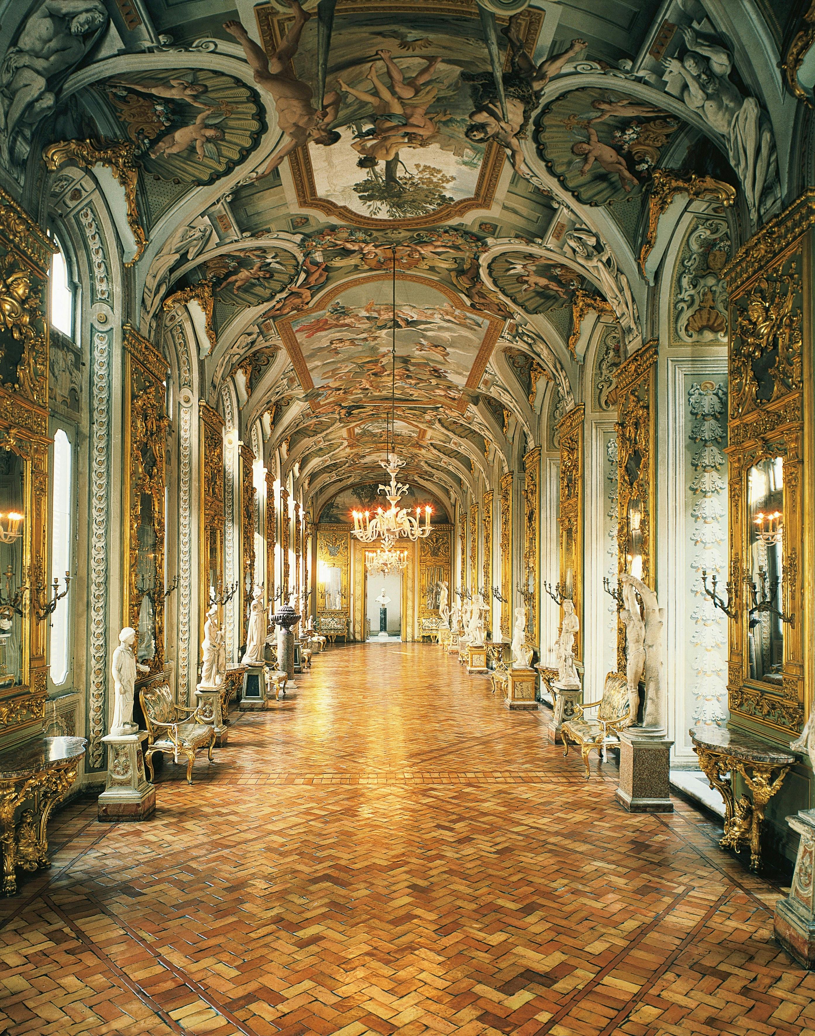 Palazzo-Doria-Pamphilj_GettyImages-159618409.jpg