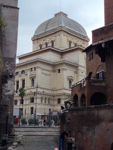 Scorcio_della_Sinagoga,_Roma.jpg