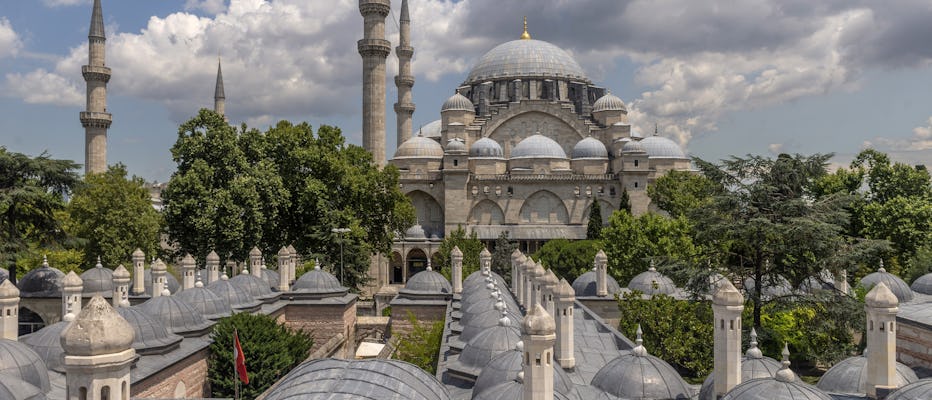 Excursão guiada por clássicos de Istambul e relíquias otomanas