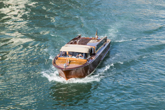 Alilaguna transport from Marco Polo Airport to Venice city centre