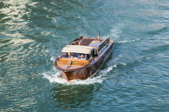 Transporte Alilaguna desde el Aeropuerto Marco Polo al centro de Venecia