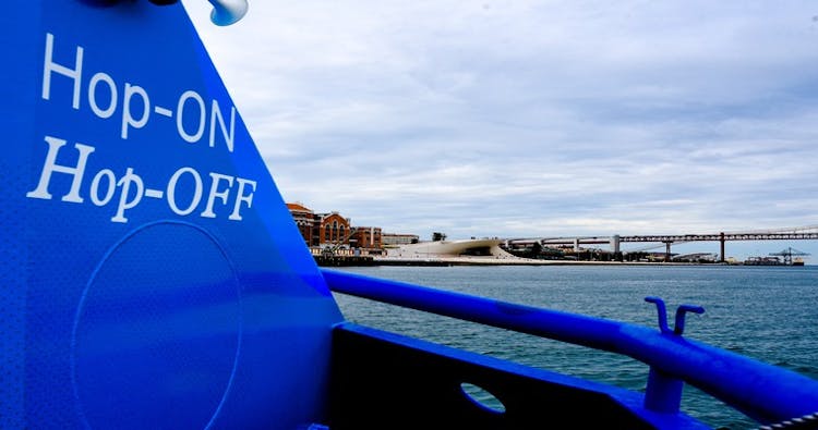 Hop-on hop-off Lisbon boat tour