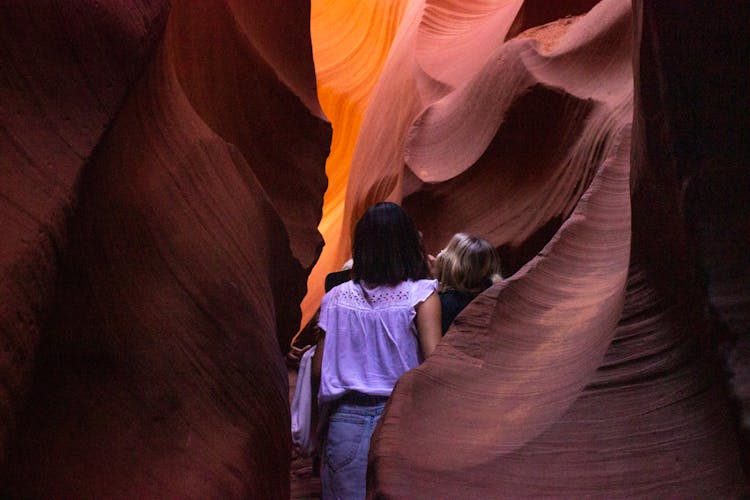 Antelope Canyon, Horseshoe Bend, Lake Powell and Navajo Nation day tour from Phoenix