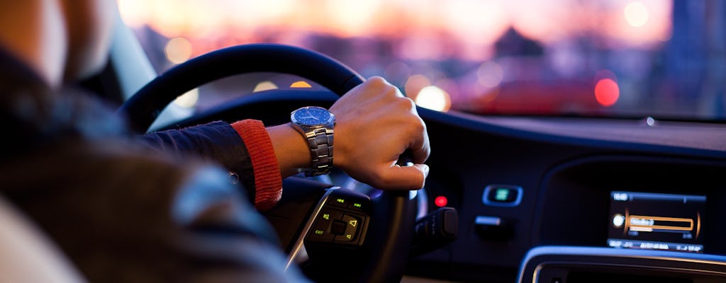 Private transfer from Barajas Adolfo Suárez Airport (MAD) to hotels in Madrid