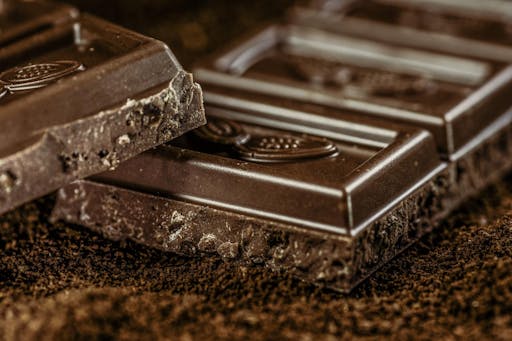 Enjoy a sensational workshop and learn how to make chocolate with a chocolate master!1.jpg