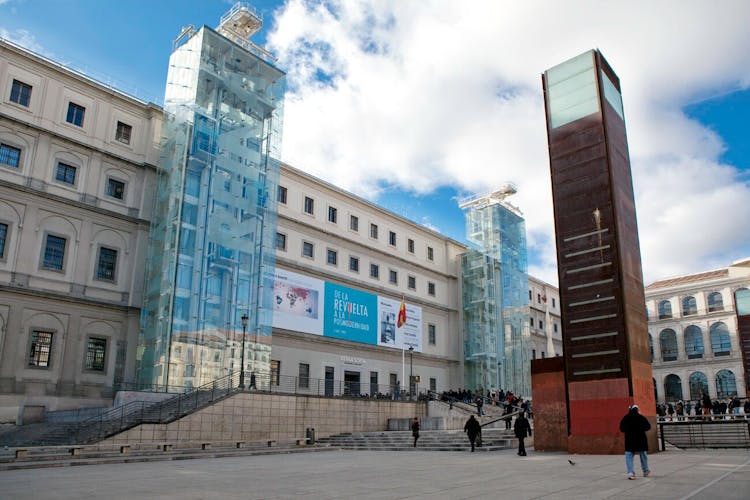 Reina Sofía Museum skip-the-line semi-private tour