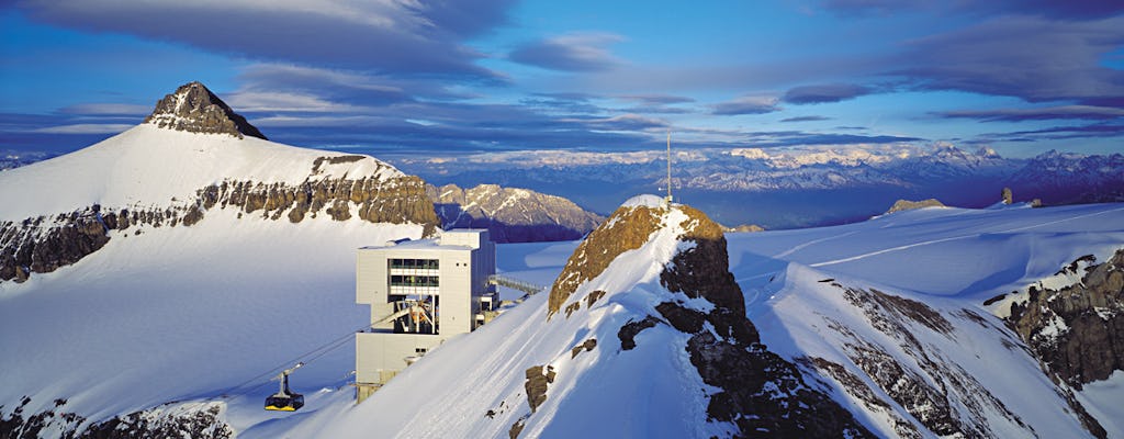 Glacier 3000 com teleférico e excursão de um dia a Montreux saindo de Lausanne de ônibus