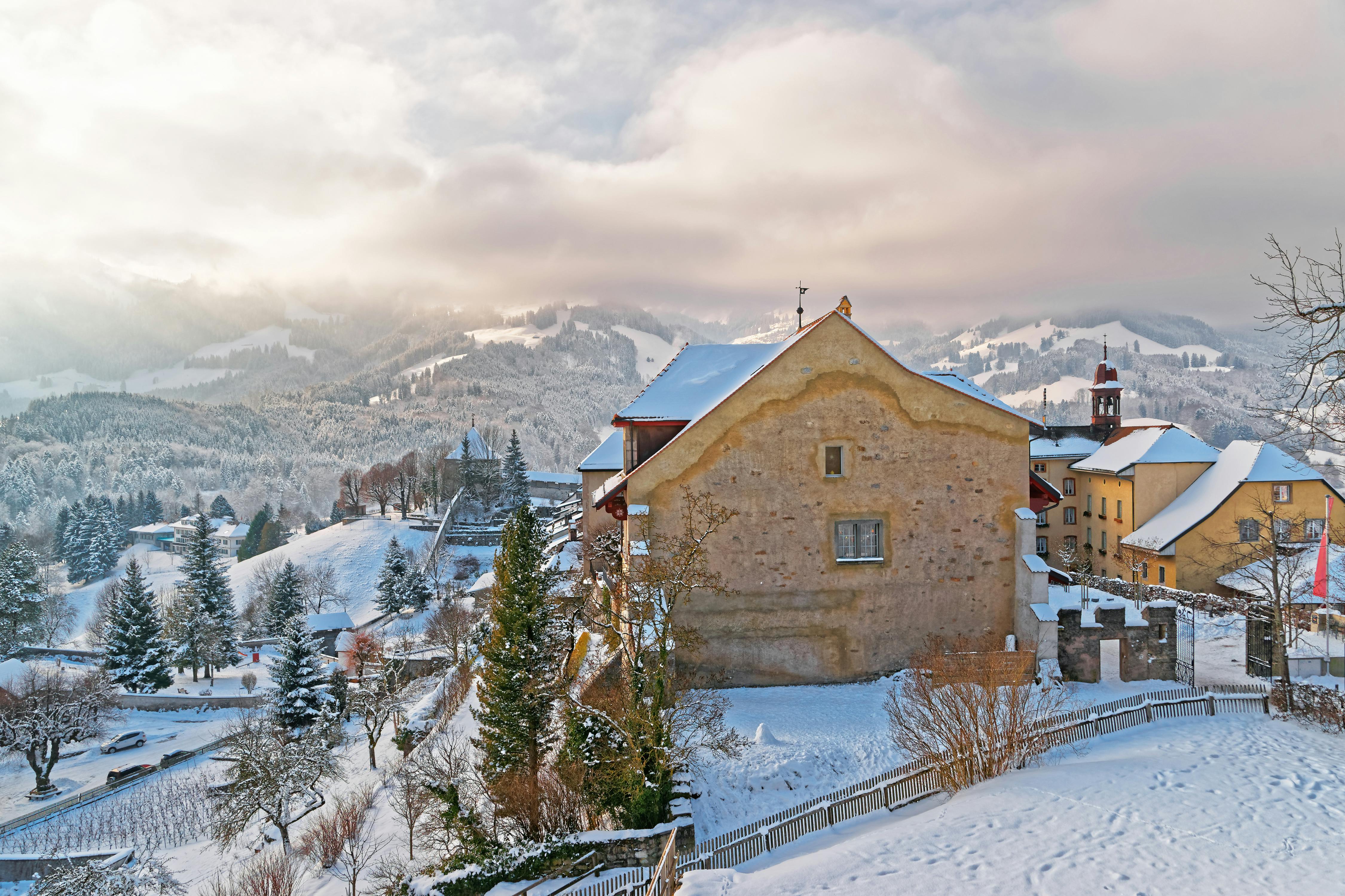 Full-day winter tour to Gruyères from Lausanne by bus