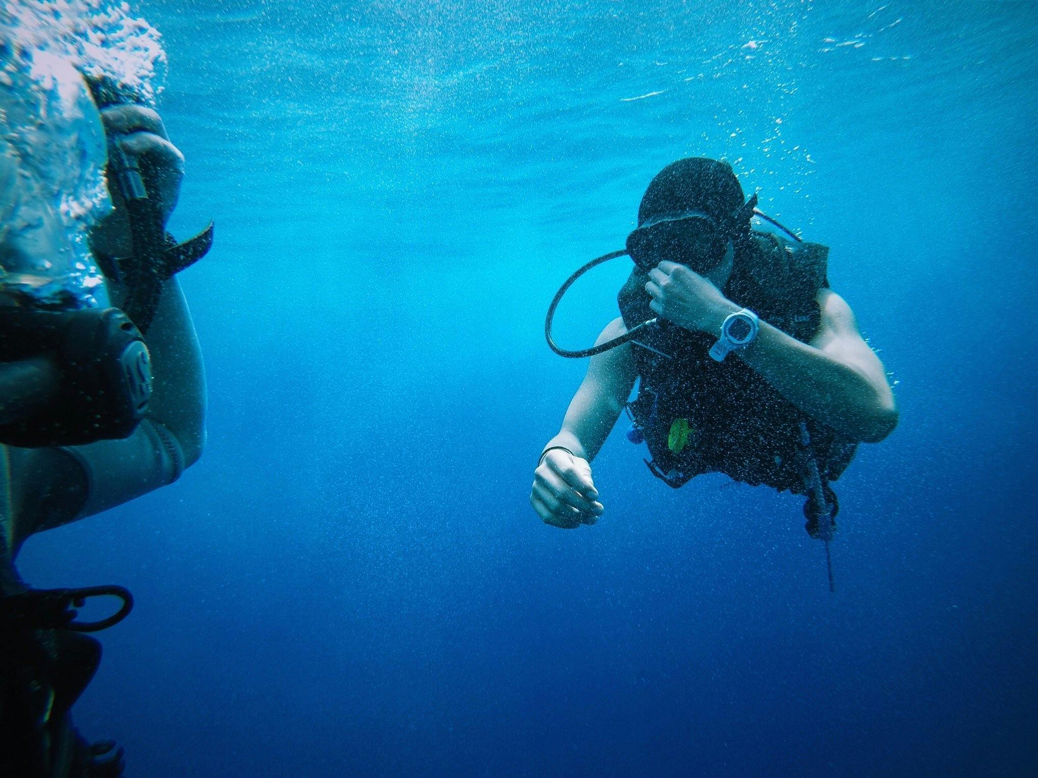 Full-day tune up diving refresher course from Phuket