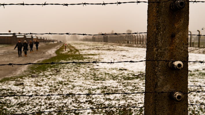Auschwitz II Birkenau Tour mit Transfer und Reiseführer