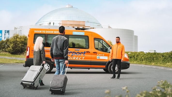 Direkter Bustransfer zwischen dem Flughafen Keflavík und der Stadt Reykjavik