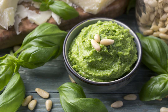 Pesto cooking class in Manarola
