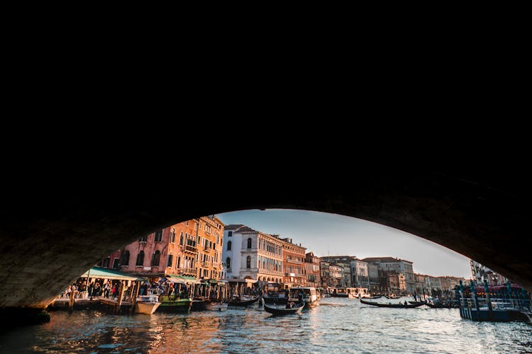 Venice walking tour and gondola ride