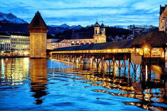 Balade nocturne nocturne d'une heure et demie dans la Lucerne médiévale