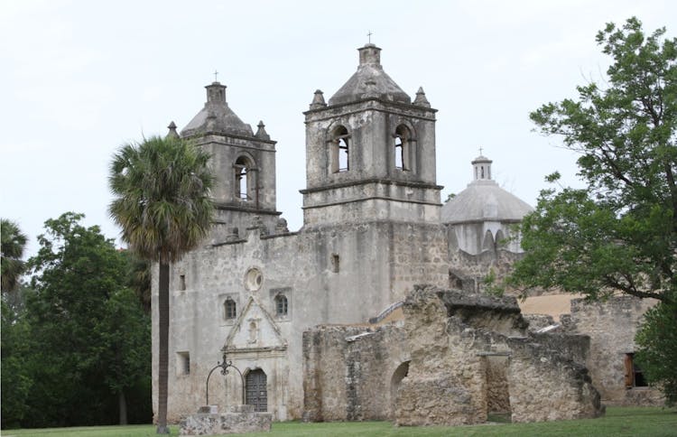 San Antonio: The Grand Historic City full-day tour