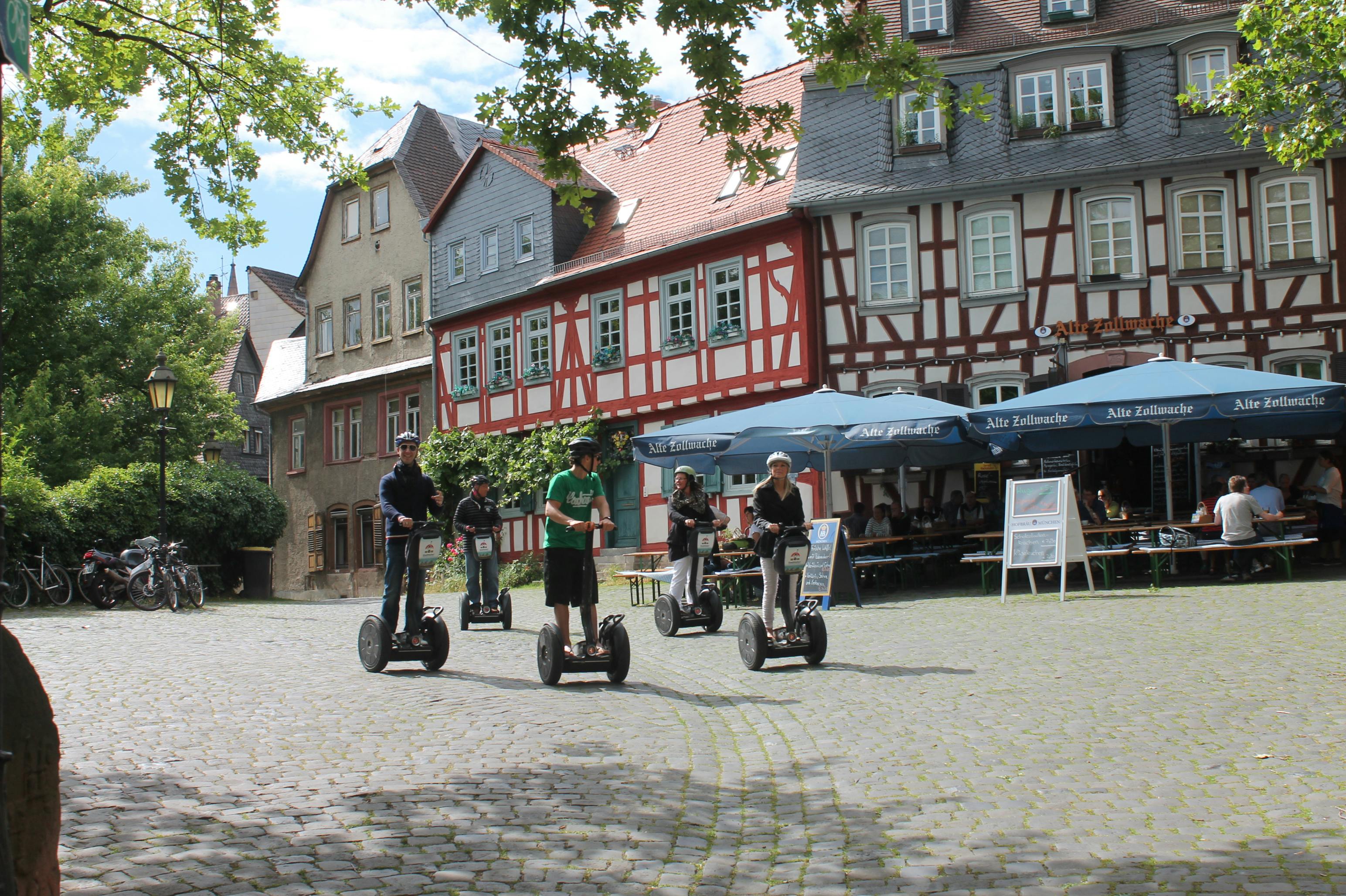Zelfbalancerende scootertour door de stad Frankfurt-Höchst