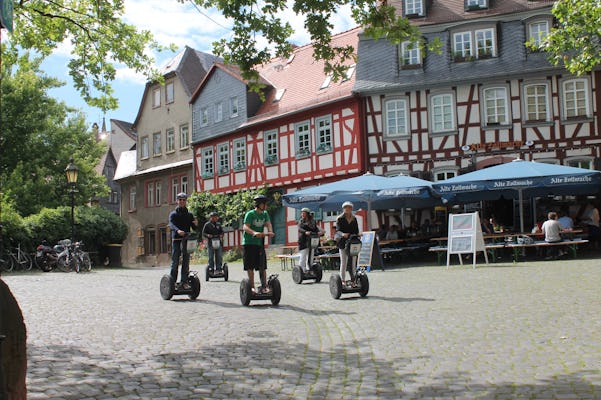 Zelfbalancerende scootertour door de stad Frankfurt-Höchst