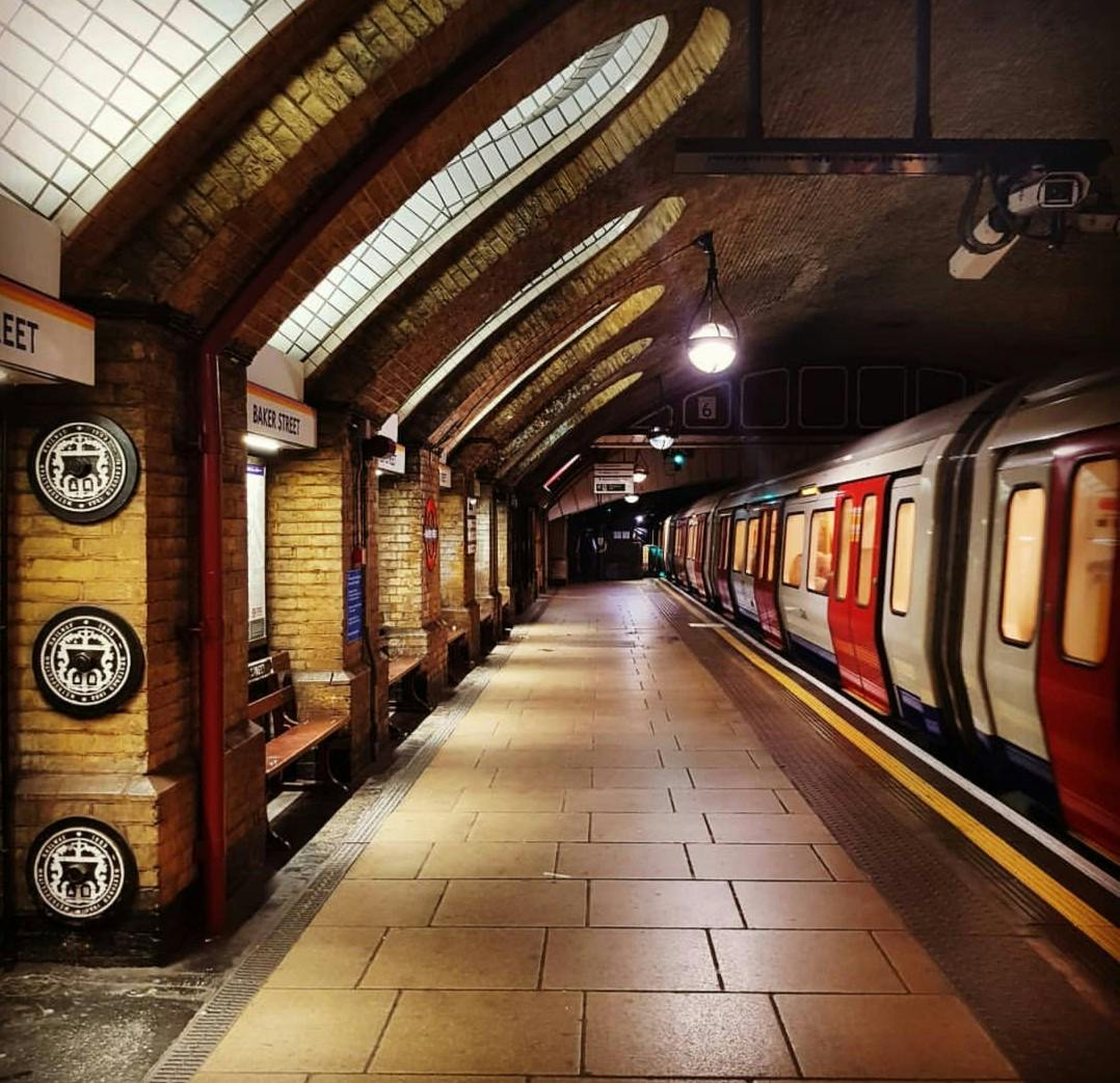 2 hour London Underground tour Tripdo